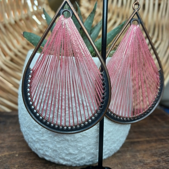 Enchanting Tear Drop Earrings - Picture 3 of 4